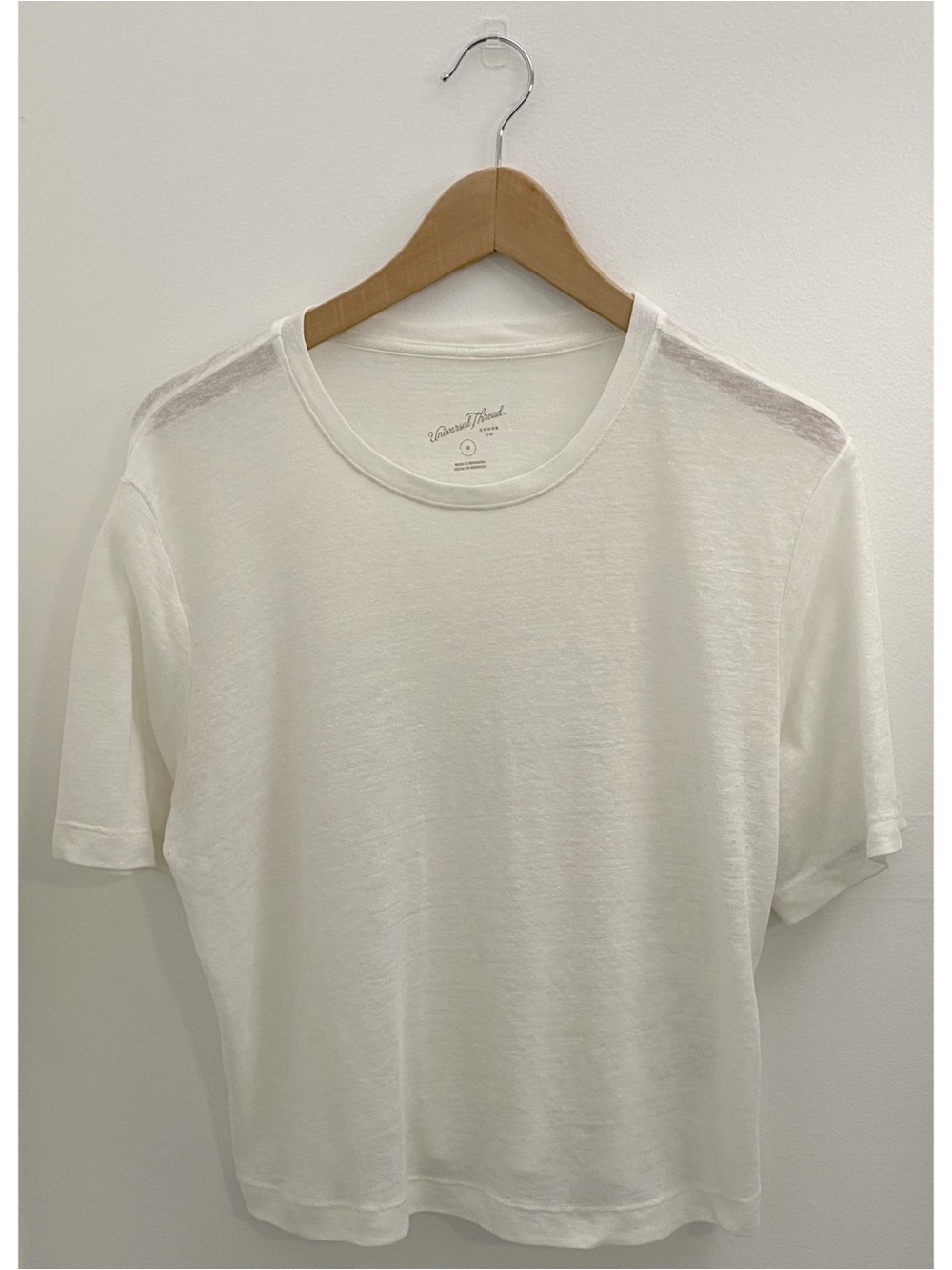 Universal Thread Women’s Linen Blend Short Sleeve T-Shirt Size Medium